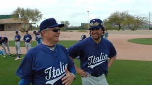 Italia pitching coach Bill Holmberg and hitting coach Mike Piazza (MG-Oldmanagency / FIBS)