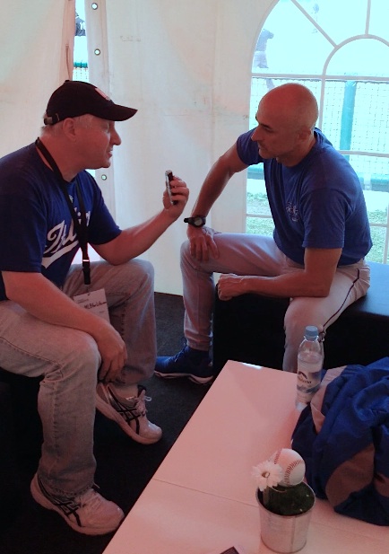 Roberto Angotti interviews Team Italia manager Marco Mazzieri at the 2014 Euro Baseball Championship (Photo courtesy of IandI-GoPro.com).