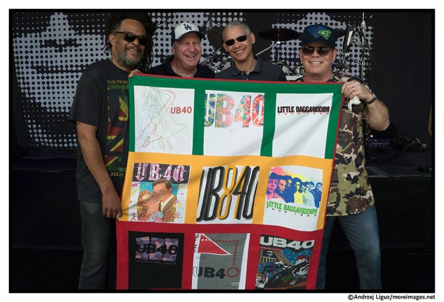 Roberto and UB40 in San Diego 2015.jpg