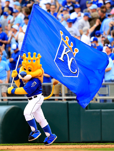 Slugger+Minnesota+Twins+v+Kansas+City+Royals+Nkp9WTMdt8wl